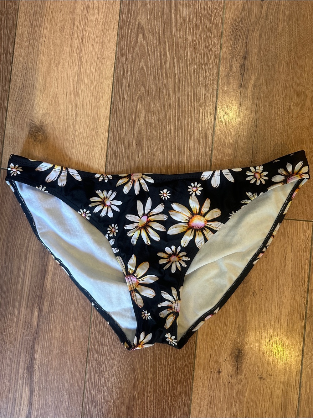 NOBO Black Daisy Print Bikini Bottoms